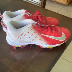 Nike Vapor Cleats 6y Cleats New Open Box $20