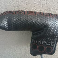 Scotty Cameron Select Newport 2.5 putter.