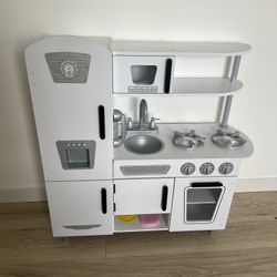 Toddler Kitchen Set With Toys 