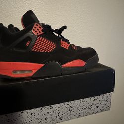 Jordan 4 red thunders