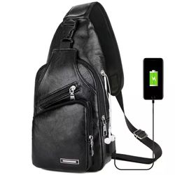 Se leather shoulder bag with Usb charging port 