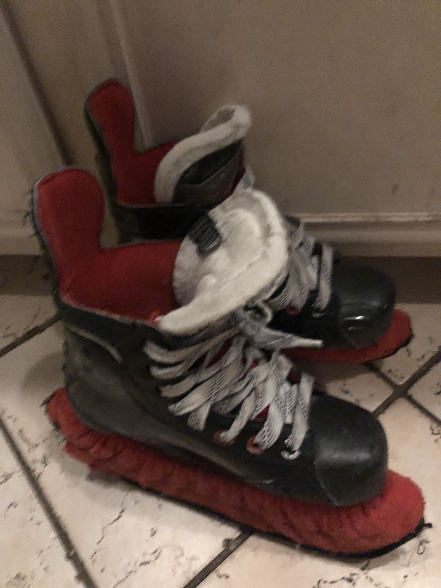 Bauer Us Size 2.5 Kids Hockey Skates