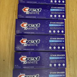 Crest 3-D White Toothpaste Bundle