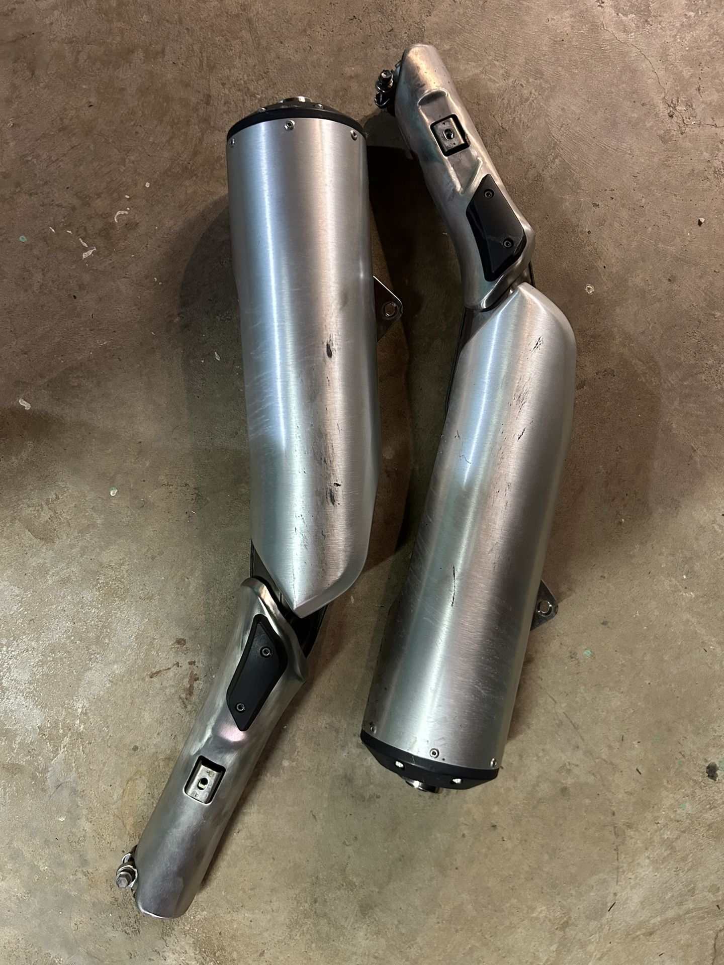 Suzuki V-strom DL1000 Exhaust 