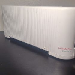 White Toaster Faberware Electronic 