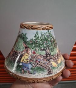 Yankee Yankees candle shade only thro great condition w back peter rabbit