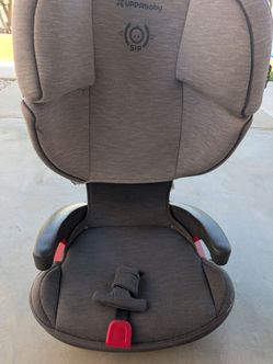 Uppababy Booster chair