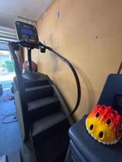 StairMasterw 8G Gauntlet Stepmill