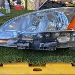 2015 Nissan Sentra LH Headlight 