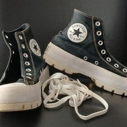 Converse Chuck Taylor All Star. Lugged Black/White Platform Sneakers. Women Sz 8