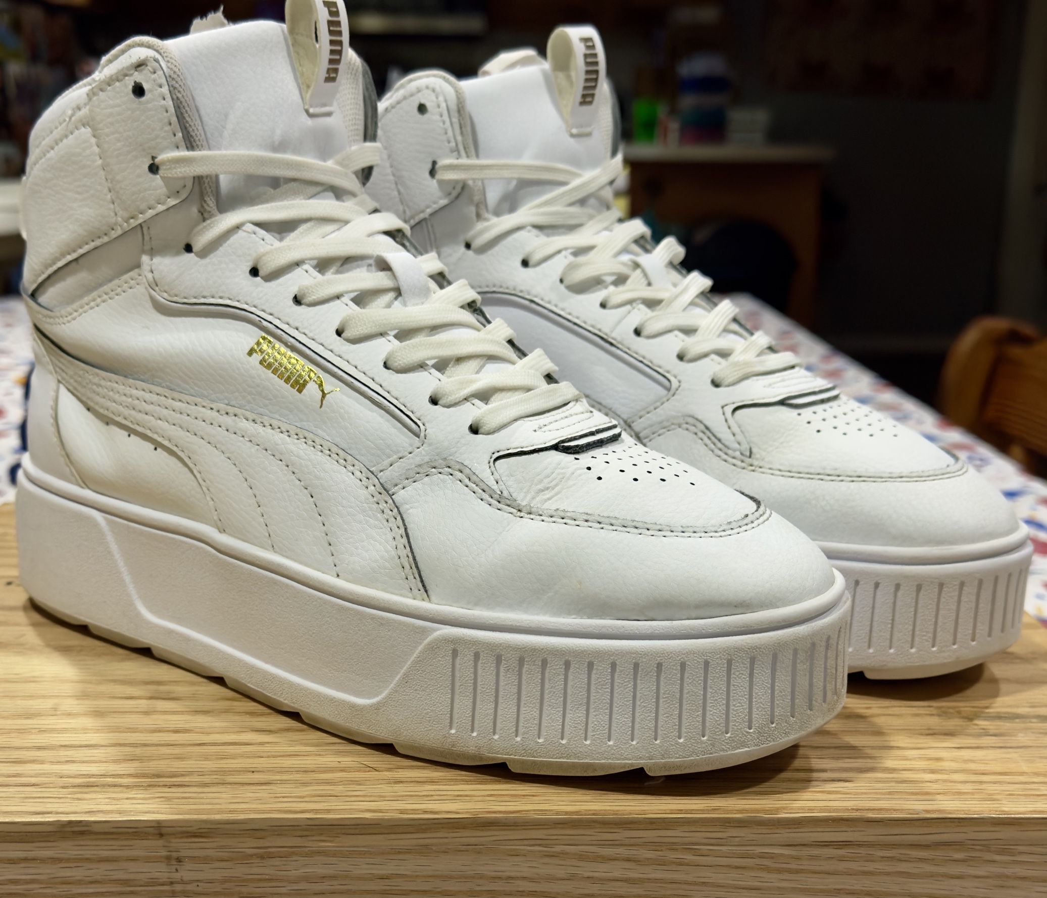 Women’s High-top PUMA; Size 9.5 All Leather