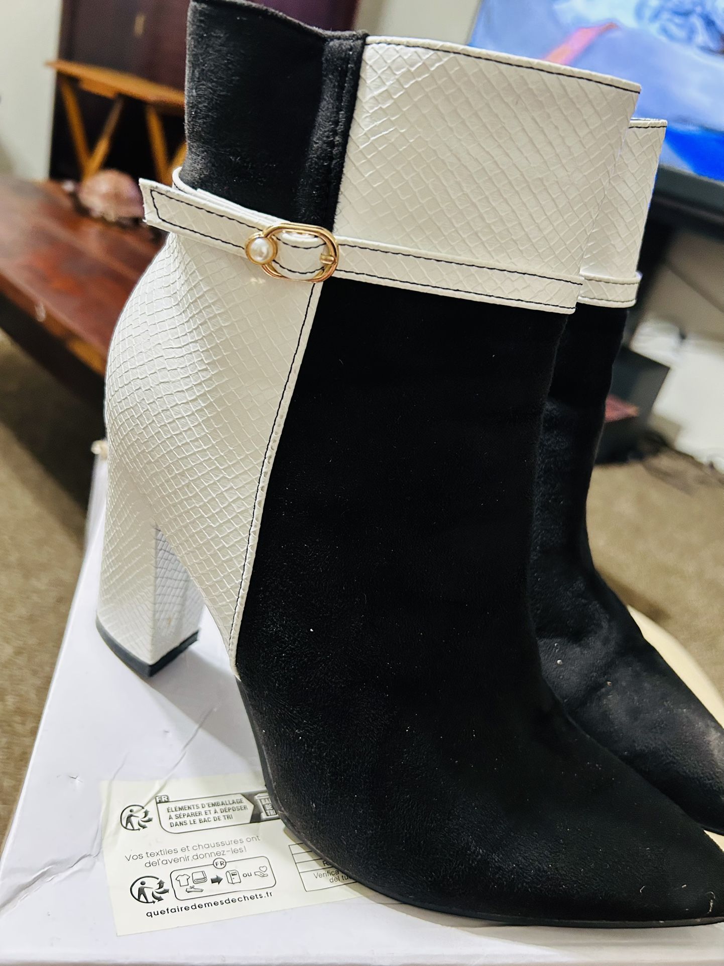 Black/White Boots Size 9 