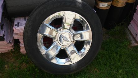 Set of wheels 6 lugs for Chevy