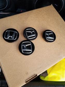 HONDA CENTER CAPS.