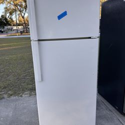 Ge 28w” T/b Refrigerator Works Great-30 DAY WARRANTY (same Day Delivery Available)