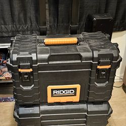 Ridgid Stackable Rolling Tool Boxes