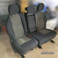 Nissan Pathfinder 2nd Row Seats – OEM Black Cloth