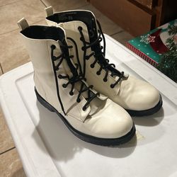 Off White Woman Boot Size 11