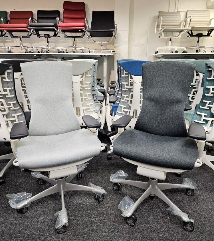 Miller Embody Chair Herman Miller Aeron Gamer Logitech G Embody