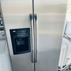 Ge side by side door refrigerator 