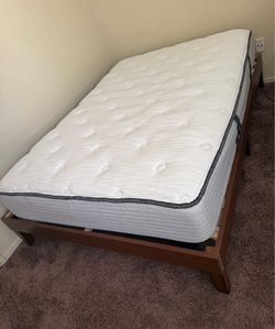 Full size bed