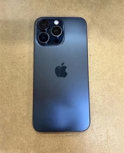 iPhone 15 pro max 1TB unlocked