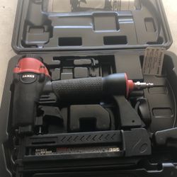 Banks Brad Nailer 