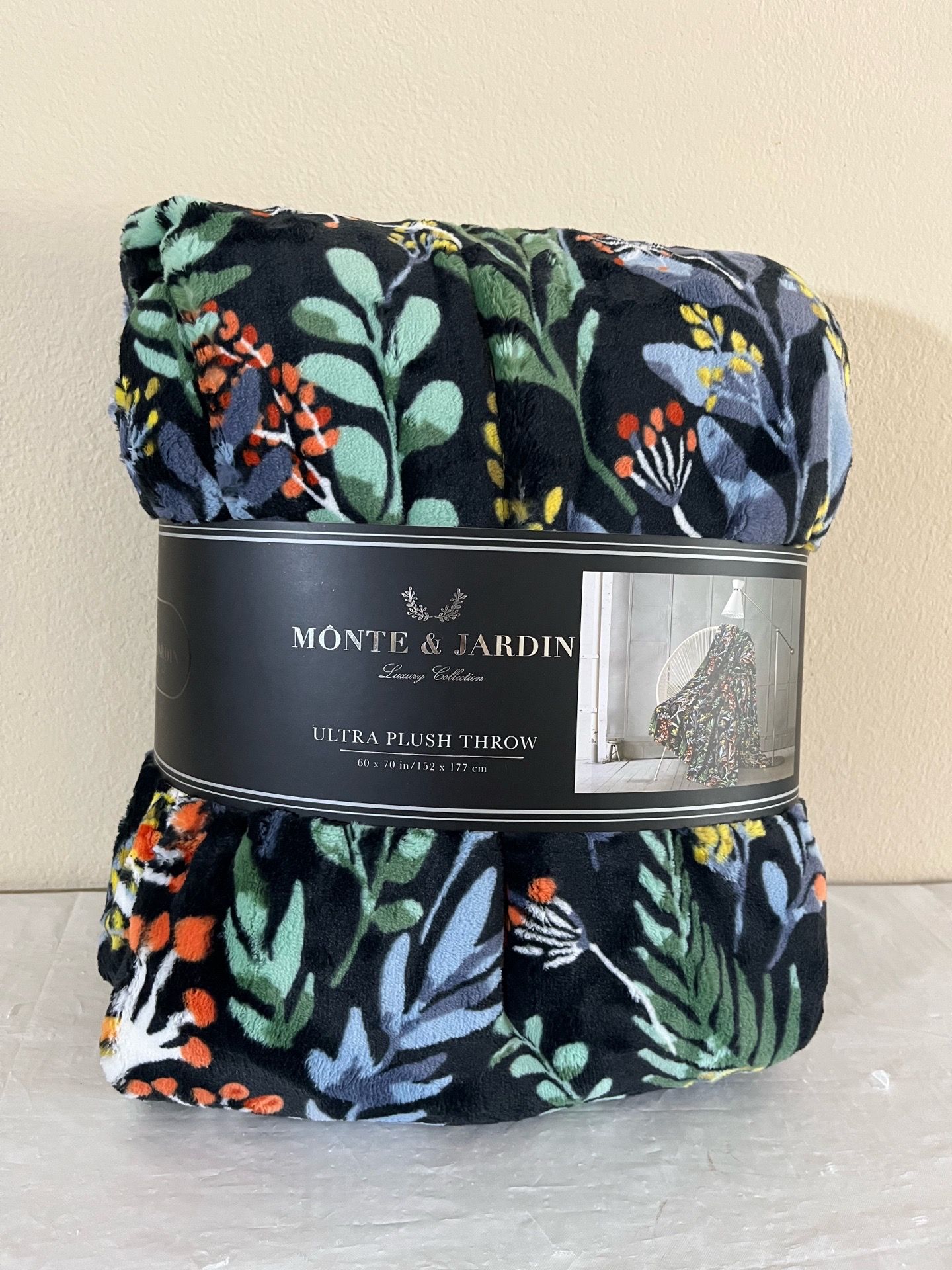 NEW MÔNTE & JARDIN ULTRA PLUSH THROW 🌸 60 x 70 in