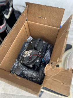 Fuel Pump Merc 8.1 Cruiser Engine: Used But Brand New