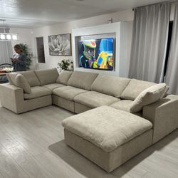 BRAND NEW IN BOX! 6 Piece CLOUD Oatmeal Modular Sectional Couch 