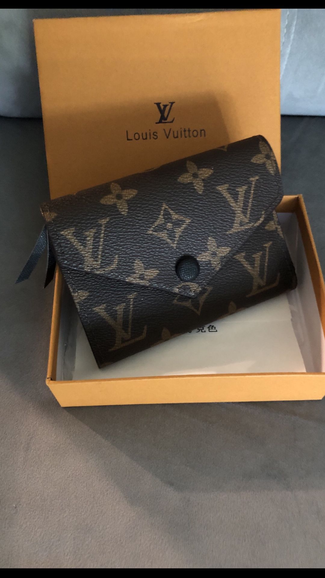 Louis Vuitton Wallet For Sale. for Sale in Houston, TX - OfferUp