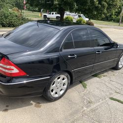 Mercedes Benz C(contact info removed)