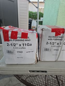 EG Roofing Nails with Furring Wad 2-1/2" x 11Ga