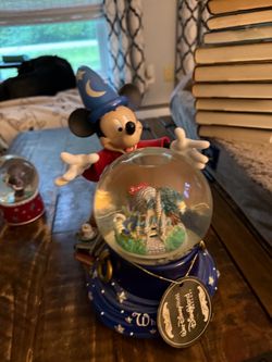 Disney Sorcerer Mickey Mouse Snow Globe