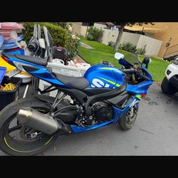 2015 Suzuki GSK-R750     $ 8990