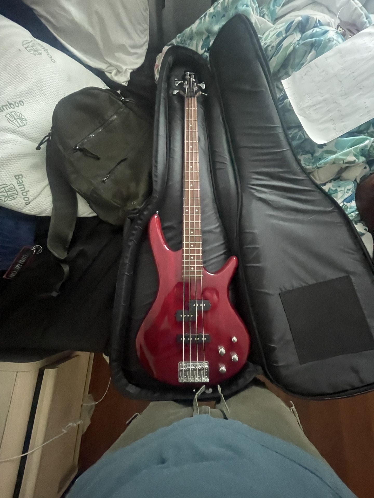 Ibanez GSR200 bass guitar