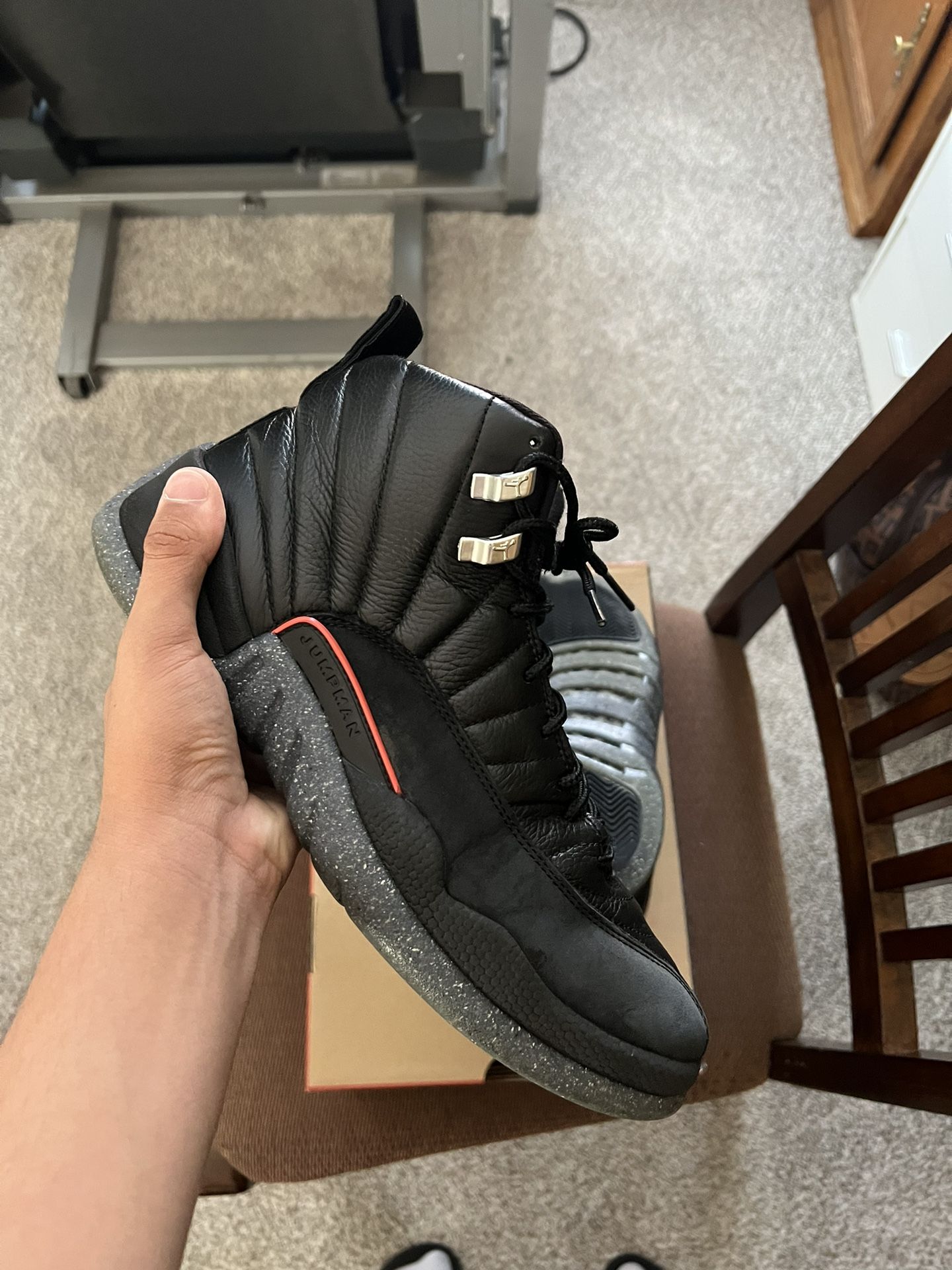 Jordan 12 Retro Utility “Grind” Size 9
