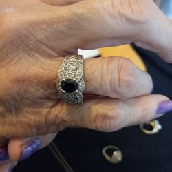 Ring With Sapphire In It White Gold 14 Karat