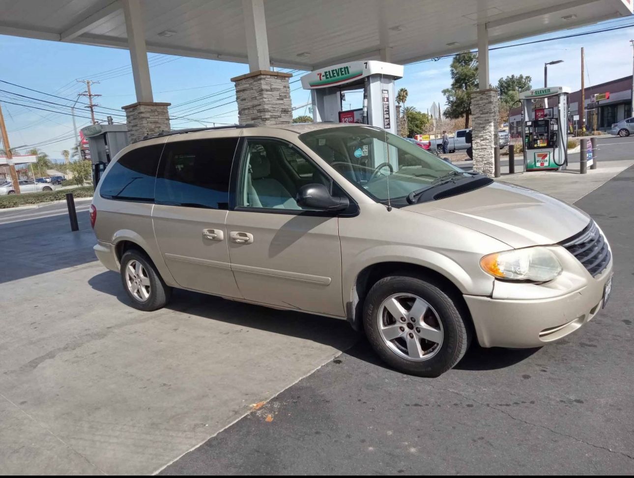 2005 Chrysler Town & Country