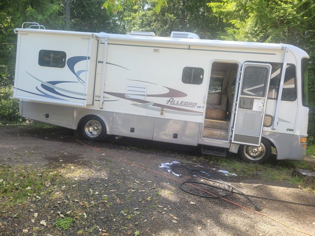 2002 TIFFIN Allegro