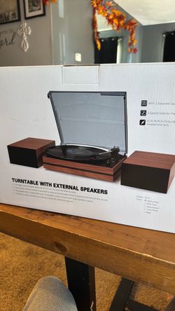 Turntable with External Speakers R612