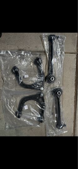 Control arm set. Dodge Charger Challenger. C300 magnum