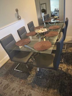 Dining room set