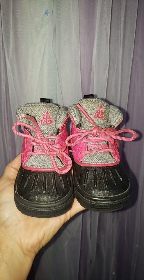 Size 4 Pink and black ACG boots