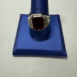 Red Stone Gold Ring 