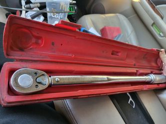 Snap-On Tools QJR3200C 1/2" Click Type Torque Wrench 30-200 FT LBS w/ Case Working Perfectly