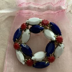 Vintage Brooch 