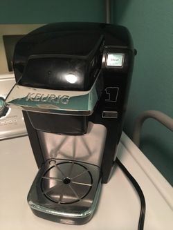 Single k cup coffee maker
