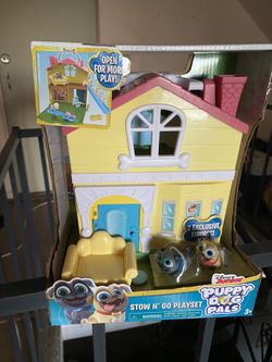 Puppy dog pals stow n go play set