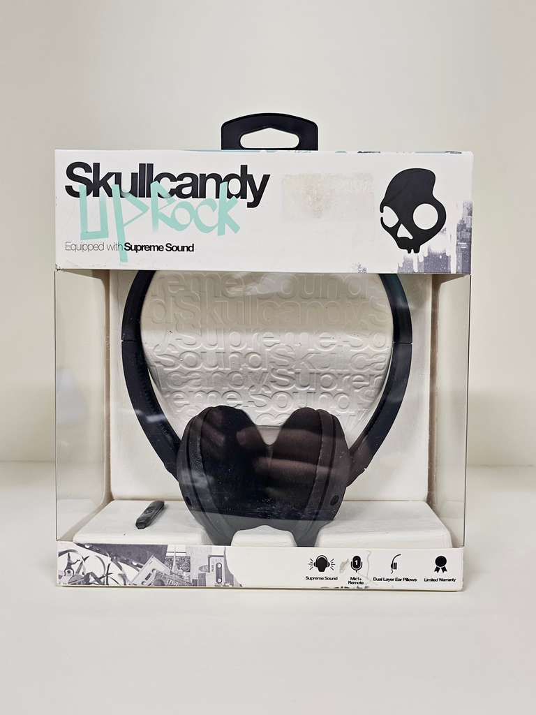 Lot of 4 Brand New Skullcandy Supreme Sound Uprock Mic Headphone in Black